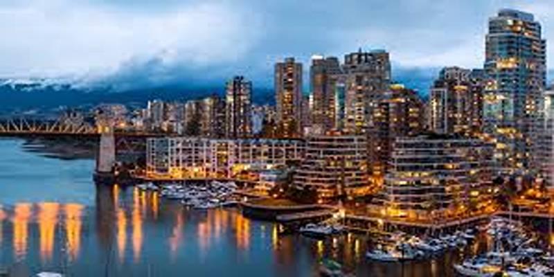 Discover When to Visit Vancouver Based on Weather and Crowds